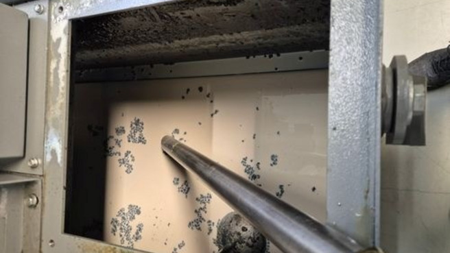 Proces čištění pomocí vysokotlaké trysky