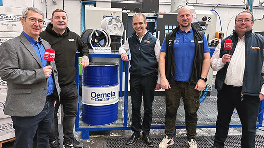 Gruppenfoto von Oemeta und Revolution Wheels